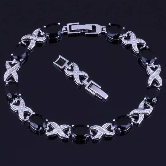 Jewelry - Women Oval Black Cubic Zirconia Bracelet